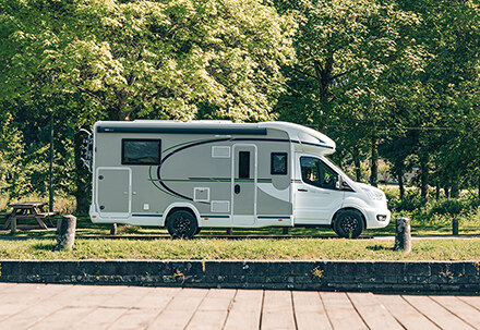 Location camping-car Profilé 4 places lit pavillon