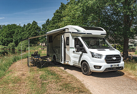 Location camping-car Profilé lit transversal 4 places
